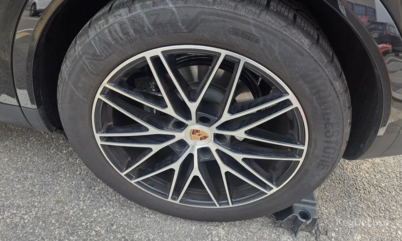 Porsche Cayenne Coupe (PO536) 3.0