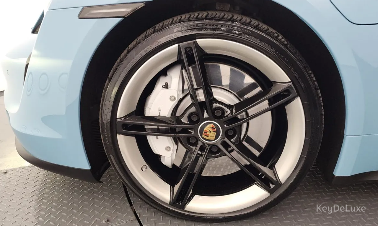 Porsche Taycan 4S