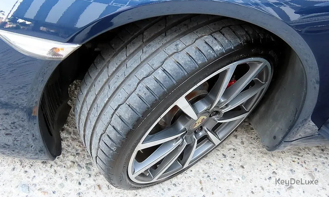 Porsche 911 Carrera (991)