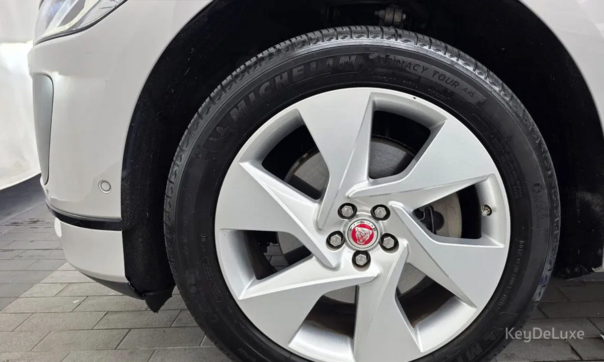 Jaguar I-PACE EV400 SE