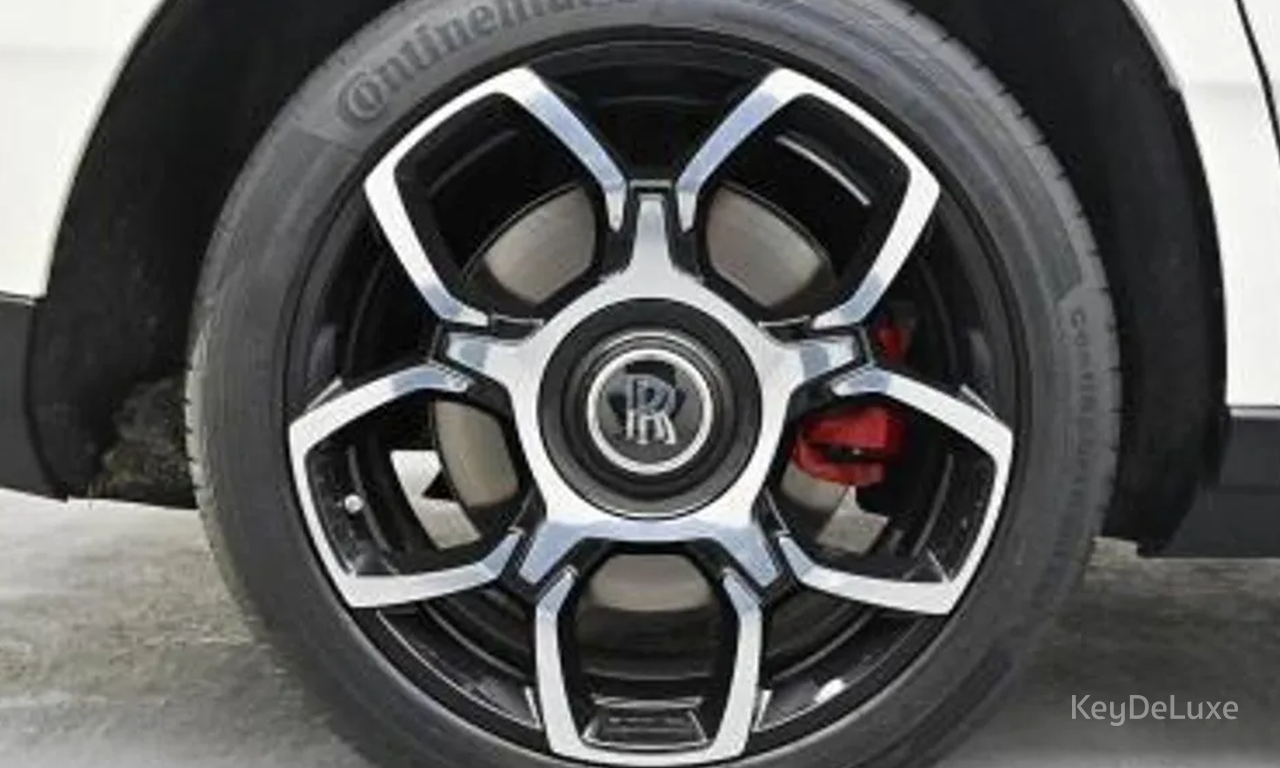 Rolls-Royce Cullinan 6.7 V12